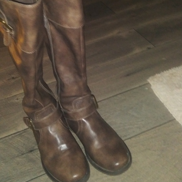 Boots - Picture 2 of 2